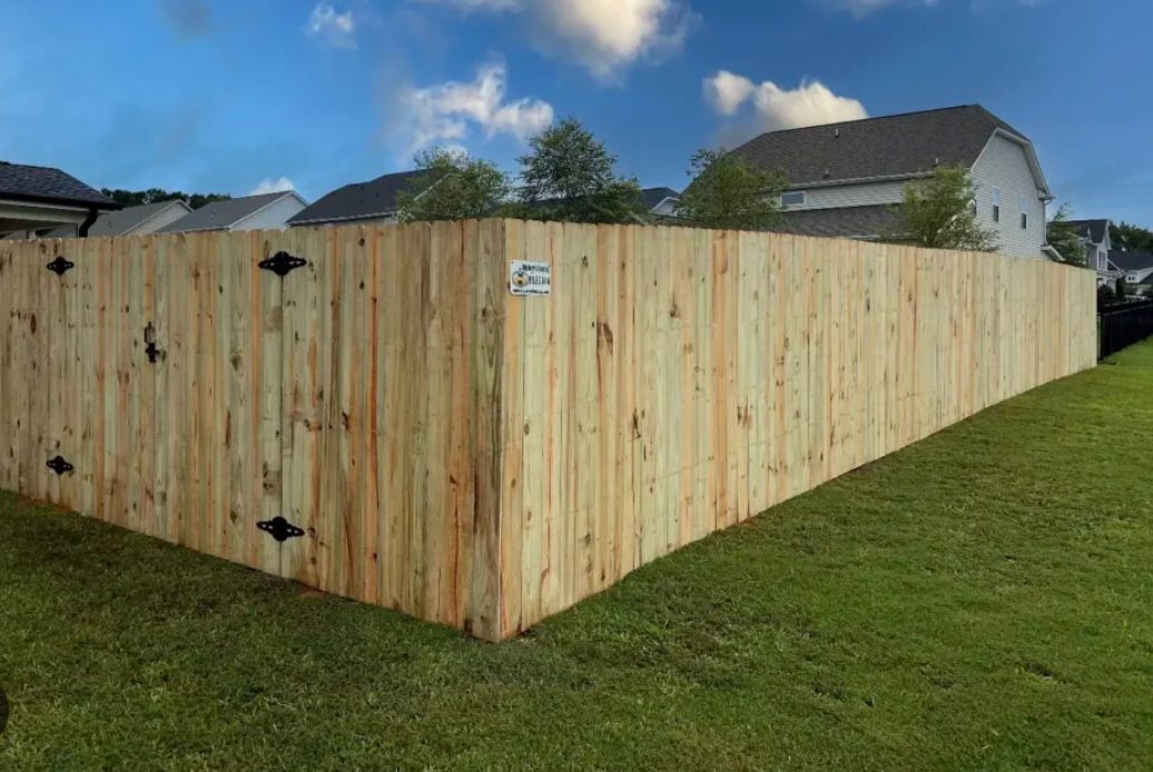 Wood privacy fence